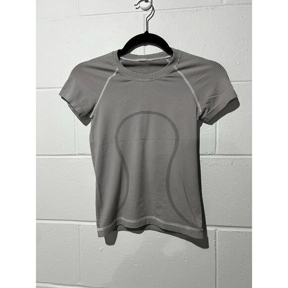 Lululemon Swiftly Tech Short-Sleeve Crew - Picture 2 of 7